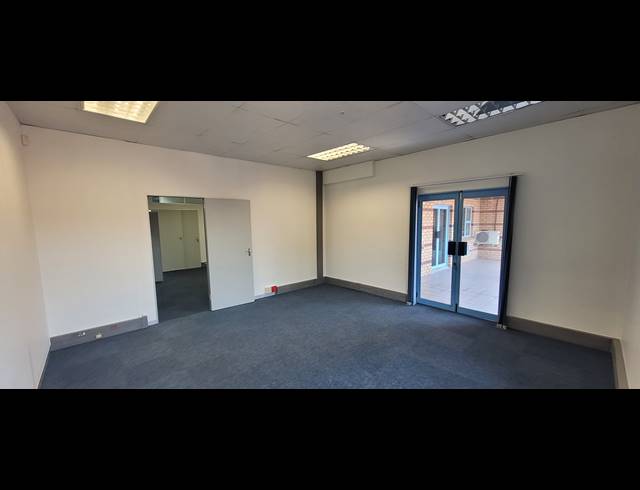 585M² OFFICE TO LET IN NELSPRUIT CENTRAL